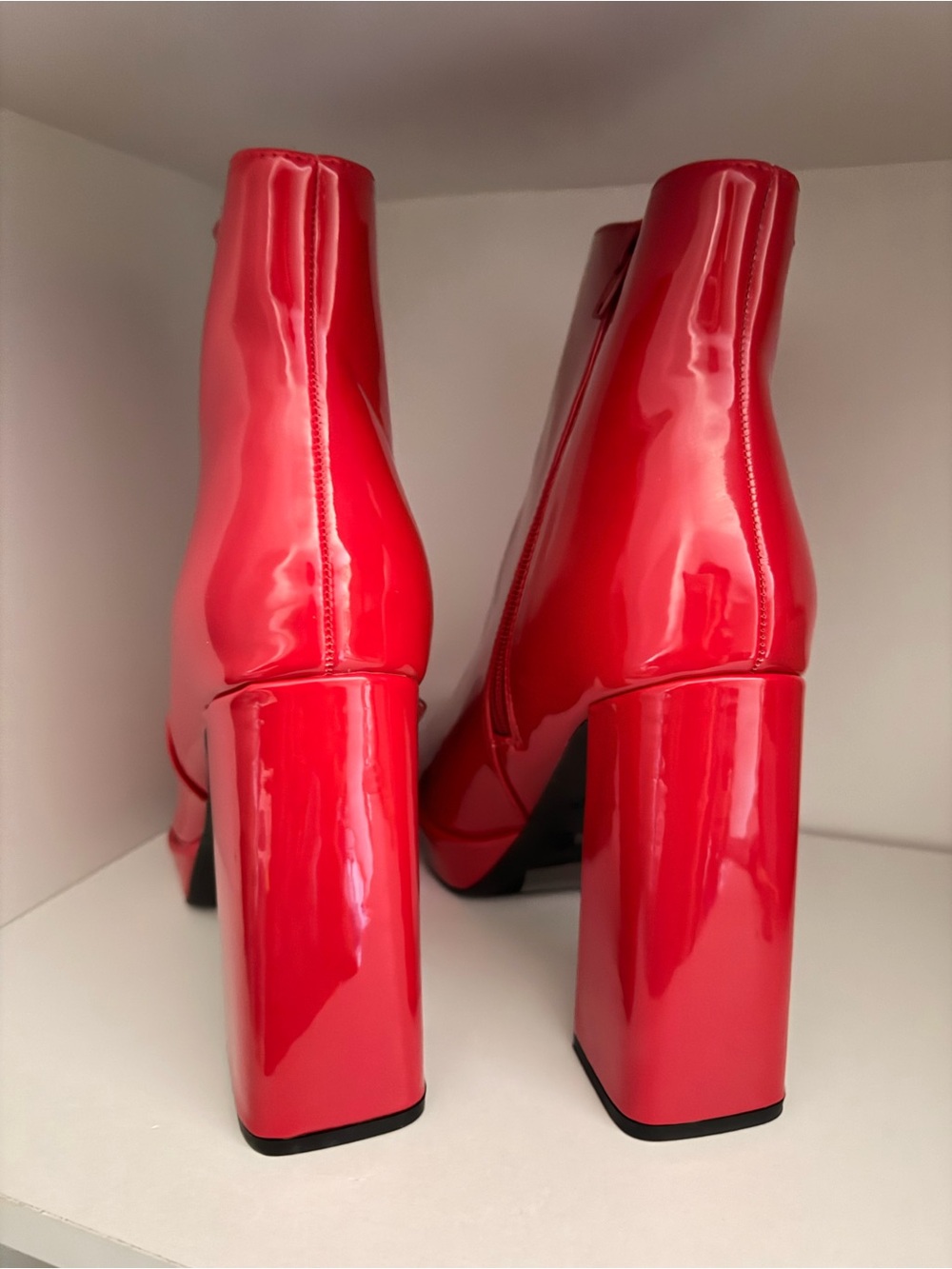 Women’s Classy Red Patent Platform Ankle Boots - Picture 2 of 4
